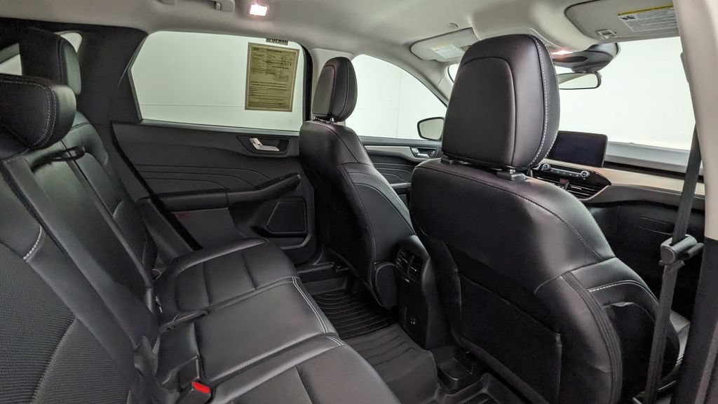 Certified 2021 Ford Escape SEL FWD image 37