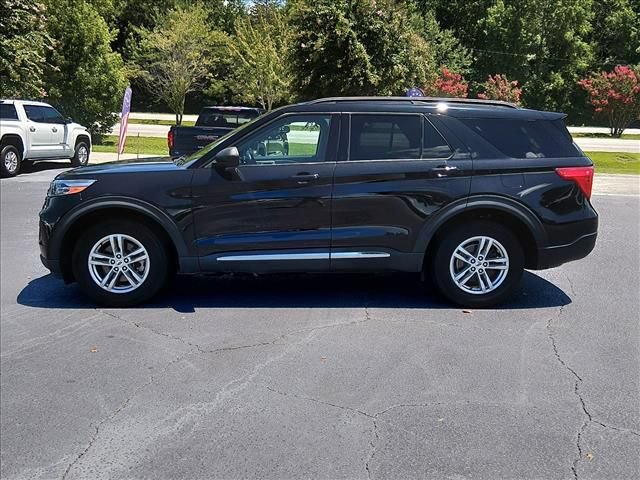 Certified 2023 Ford Explorer XLT RWD image 7