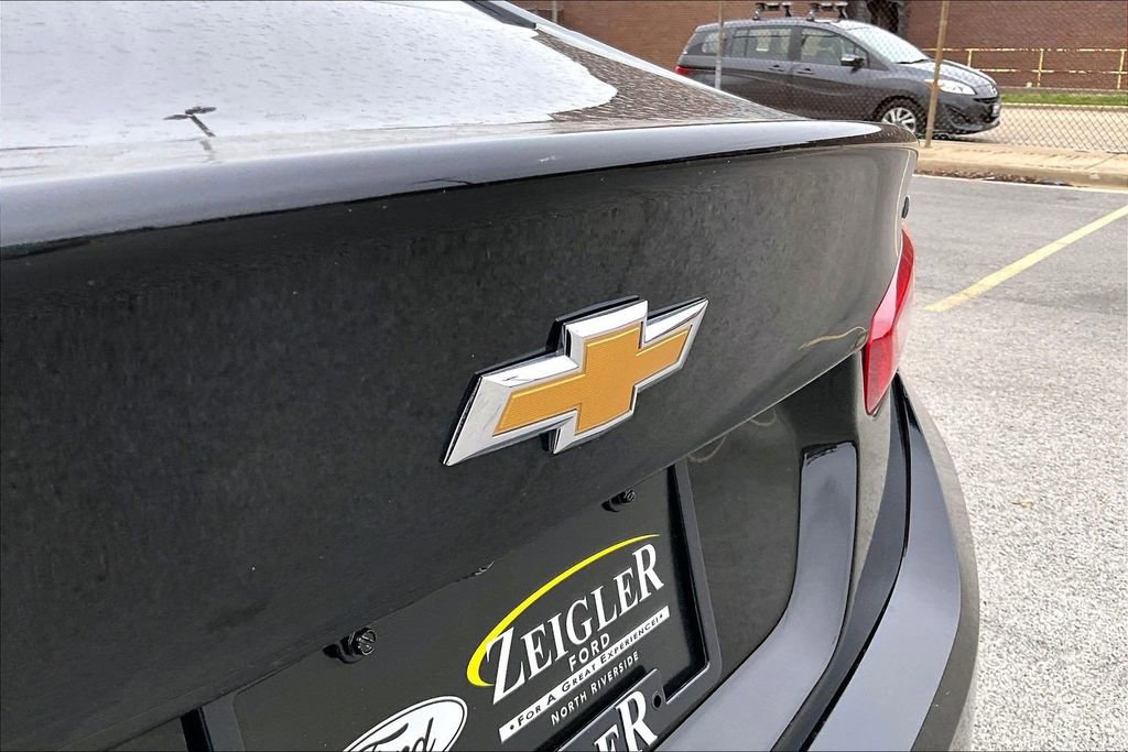 Used 2023 Chevrolet Malibu LT image 30