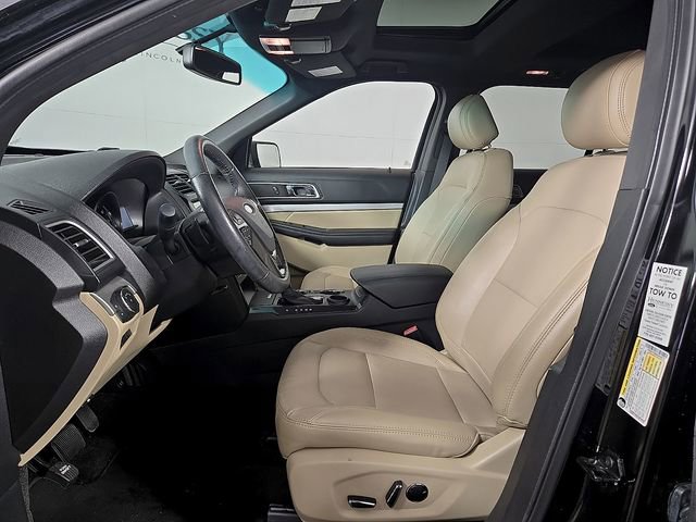 Certified 2017 Ford Explorer XLT w/ Equipment Group 202A FWD image 13
