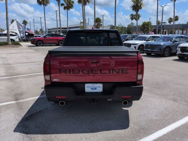 Used 2025 Honda Ridgeline Black Edition image 5