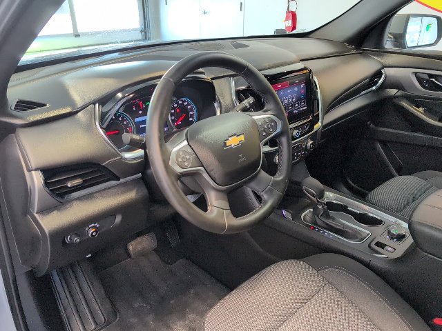 Used 2023 Chevrolet Traverse LT AWD/4WD image 11