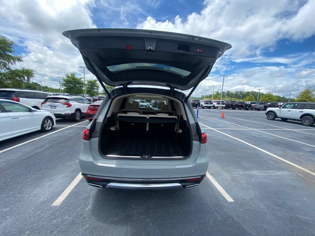 Used 2024 Mercedes-Benz GLS 450 4MATIC image 28