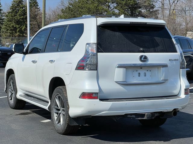 Used 2020 Lexus GX 460 Premium w/ Premium Package image 3