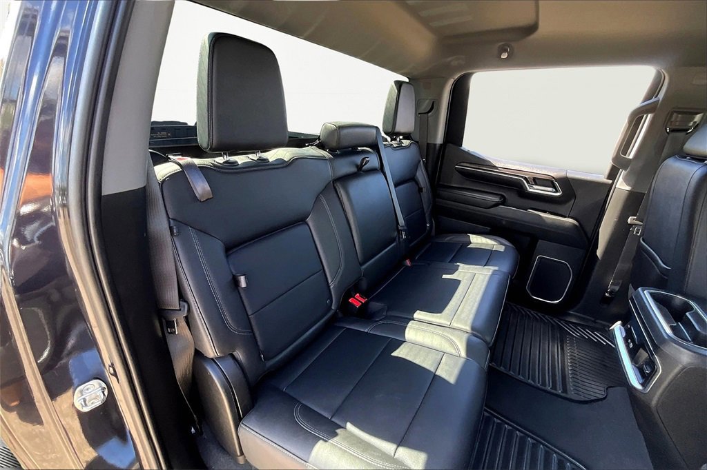 Used 2022 Chevrolet Silverado 1500 LTZ w/ Z71 Off-Road Package image 28