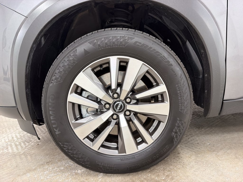 Used 2026 Nissan Pathfinder SL FWD image 13