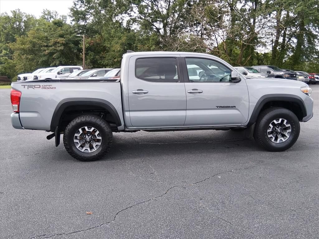 Used 2019 Toyota Tacoma 2WD Double Cab image 3