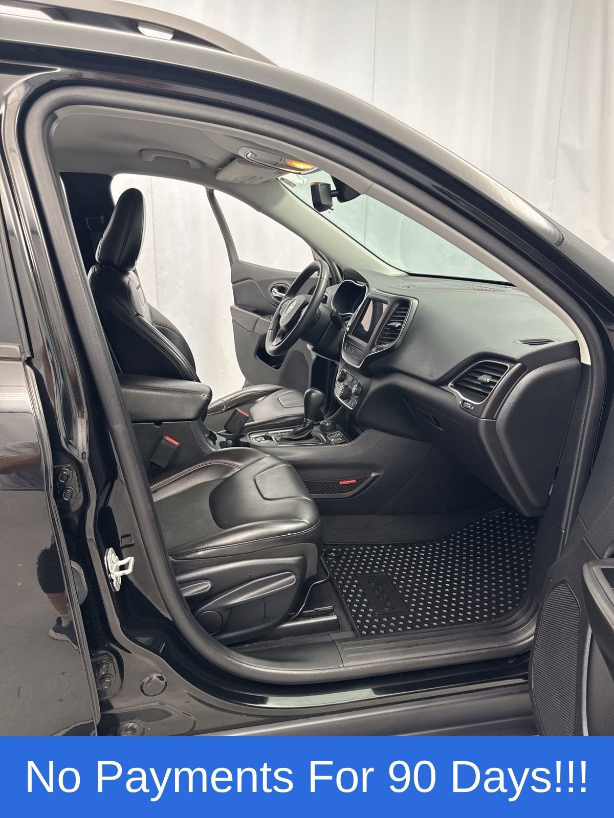 Used 2020 Jeep Cherokee Trailhawk w/ Trailer Tow Group image 29