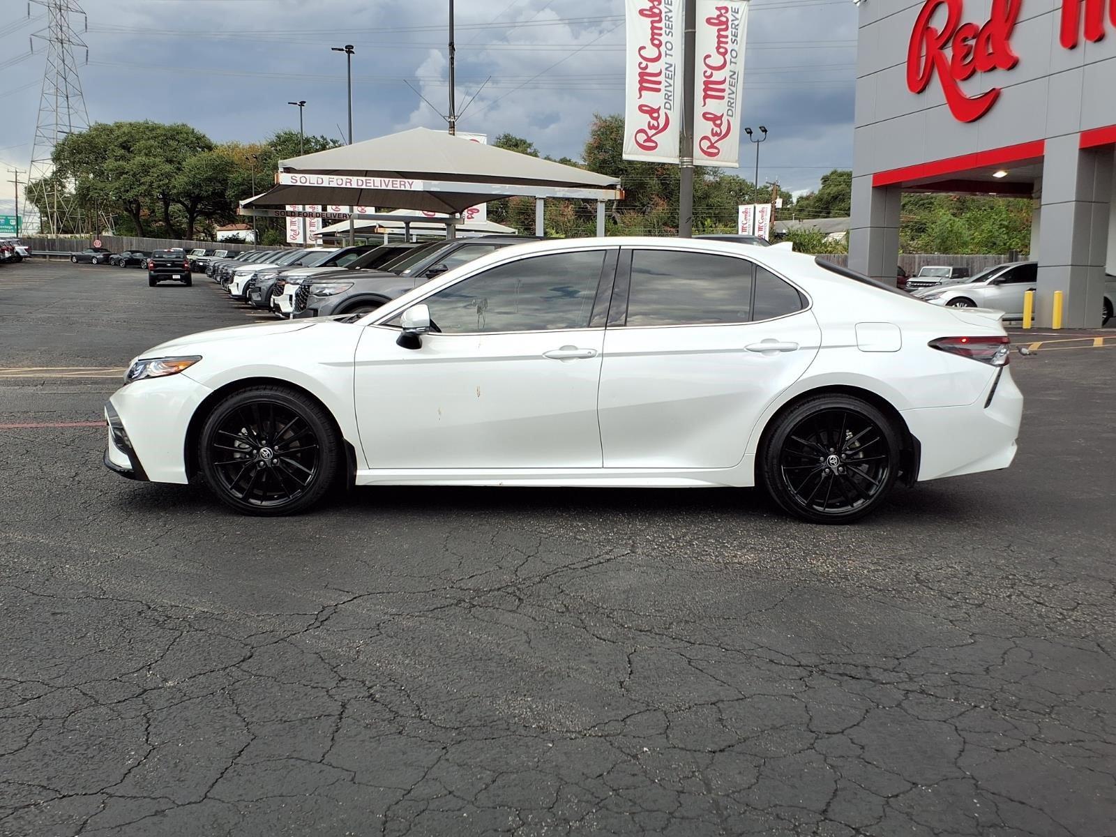 Used 2023 Toyota Camry XSE w/ Cold Weather Package FWD image 9