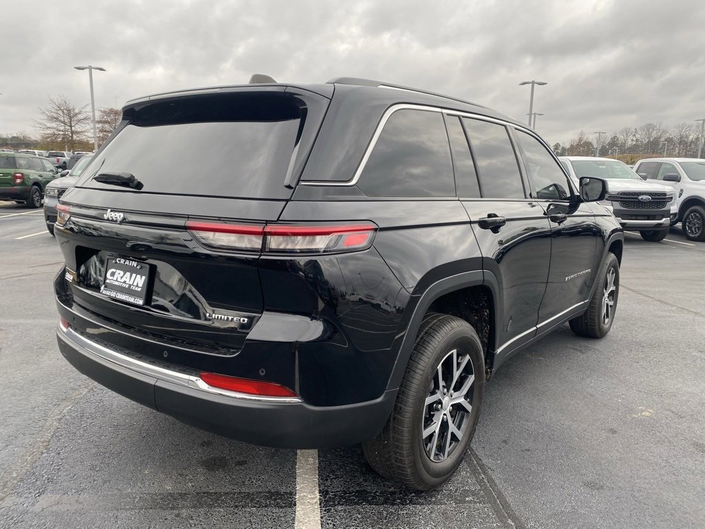 Used 2023 Jeep Grand Cherokee Limited image 5