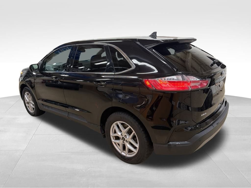 Certified 2024 Ford Edge SEL image 3