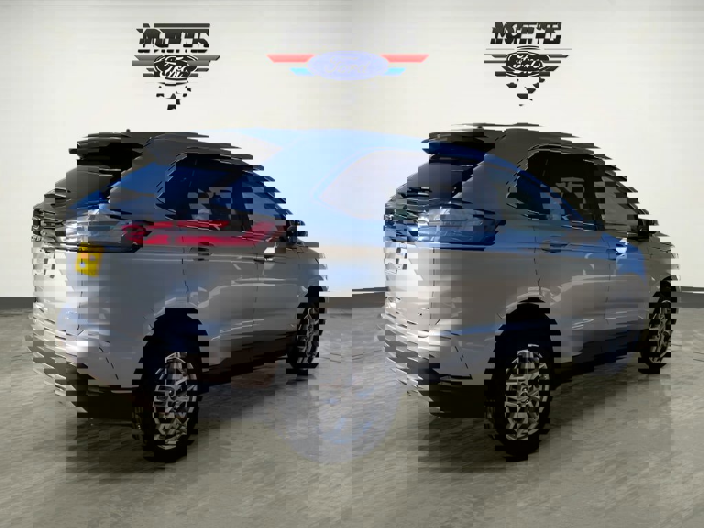 Certified 2024 Ford Edge SEL w/ Convenience Package image 5