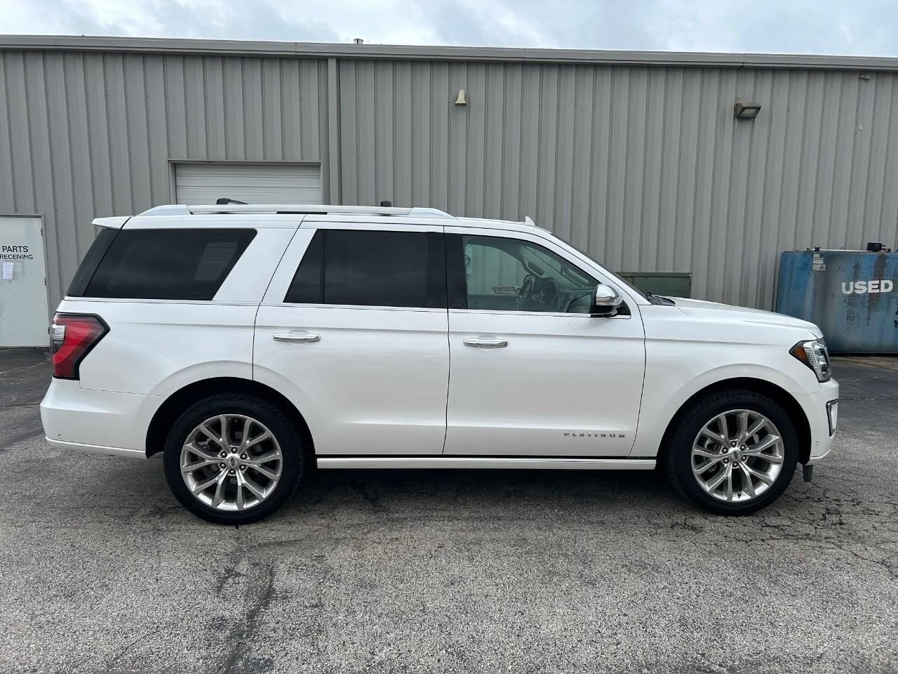 Certified 2019 Ford Expedition Platinum RWD image 2
