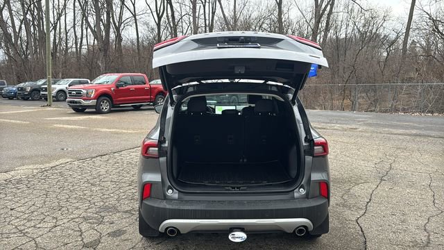 Certified 2024 Ford Escape SE w/ PHEV Premium Package image 30