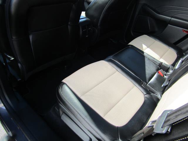 Certified 2022 Ford Escape Titanium w/ Titanium Elite Package image 15