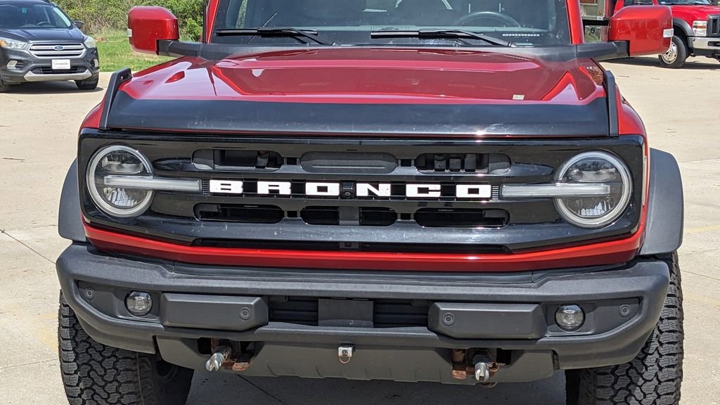 Certified 2022 Ford Bronco Outer Banks w/ Sasquatch Package AWD/4WD image 9