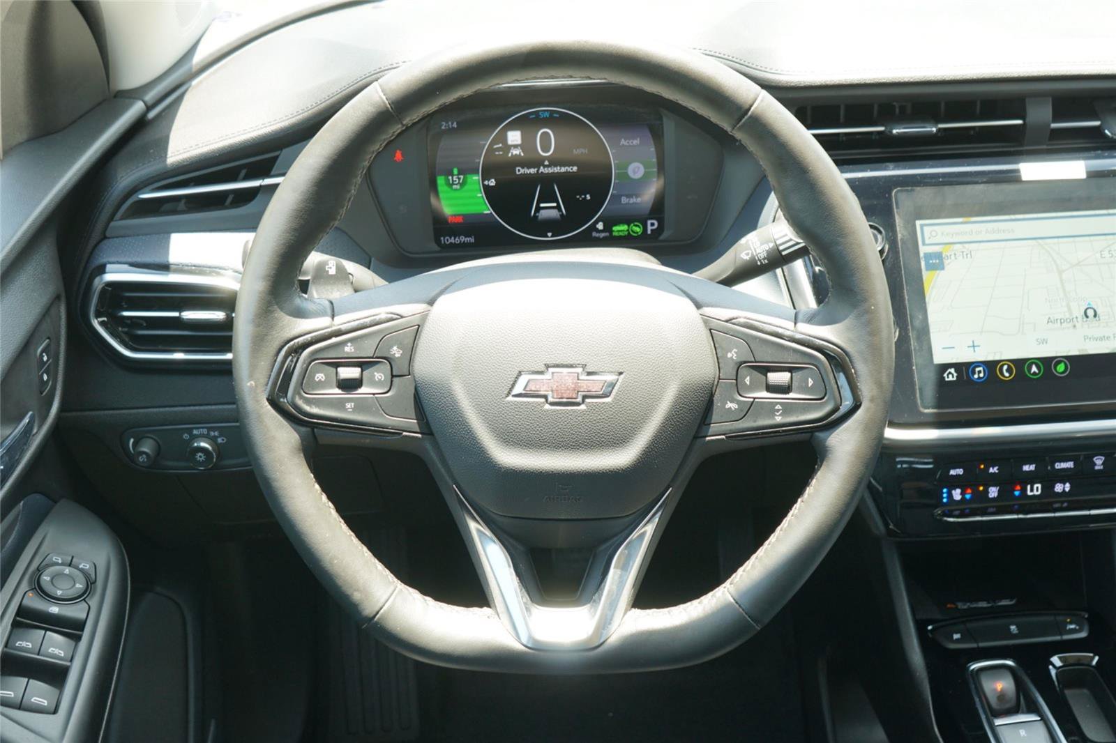 Used 2023 Chevrolet Bolt EUV Premier w/ Sun & Sound Package FWD image 26