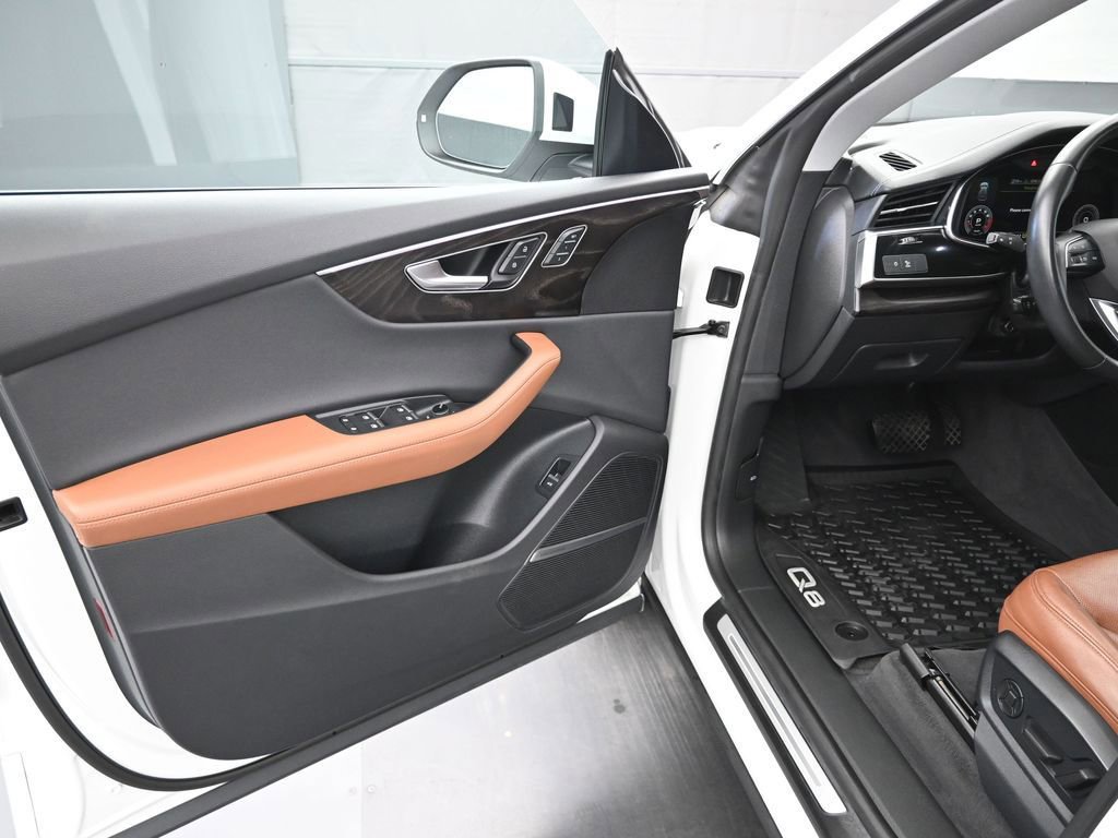 Used 2023 Audi Q8 Premium Plus image 38