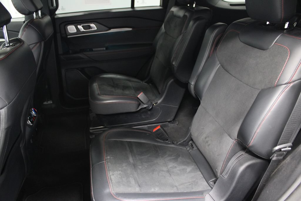 Certified 2025 Ford Explorer ST AWD/4WD image 22