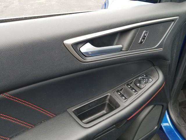 Certified 2023 Ford Edge ST-Line AWD/4WD image 11