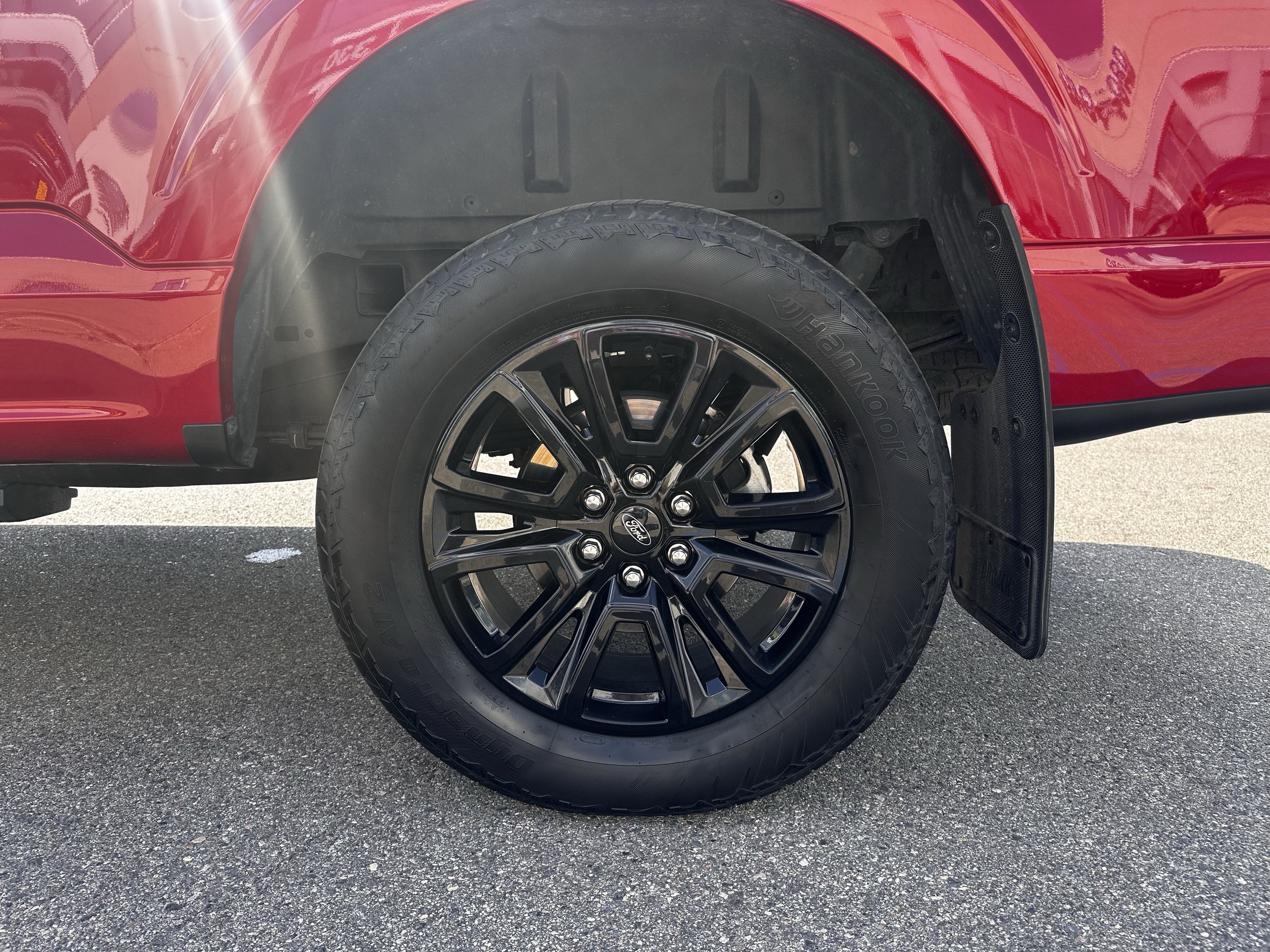 Certified 2025 Ford F150 Platinum w/ Equipment Group 702A High AWD/4WD image 9