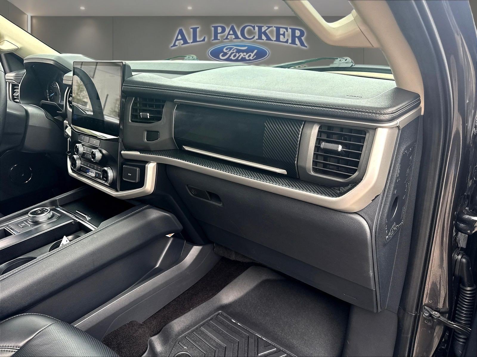 Certified 2023 Ford Expedition XLT RWD image 27