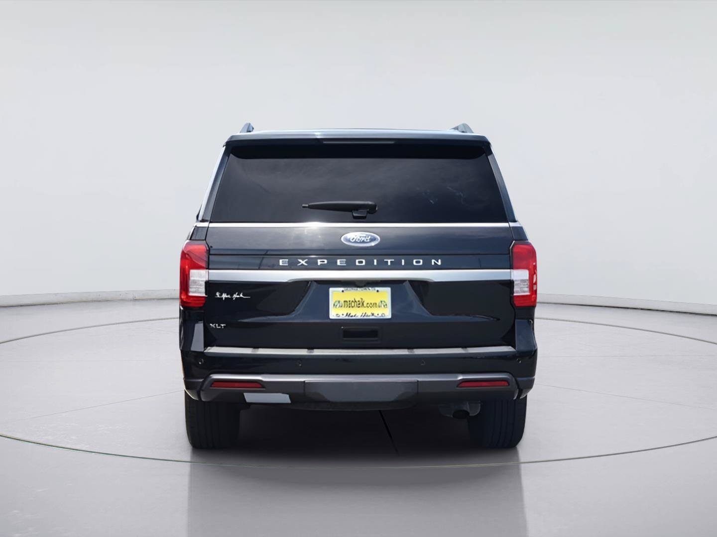 Certified 2023 Ford Expedition XLT RWD image 7