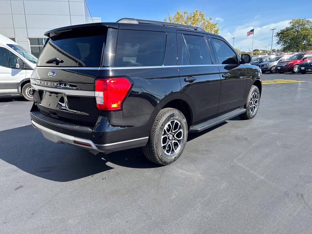 Certified 2024 Ford Expedition XLT AWD/4WD image 6