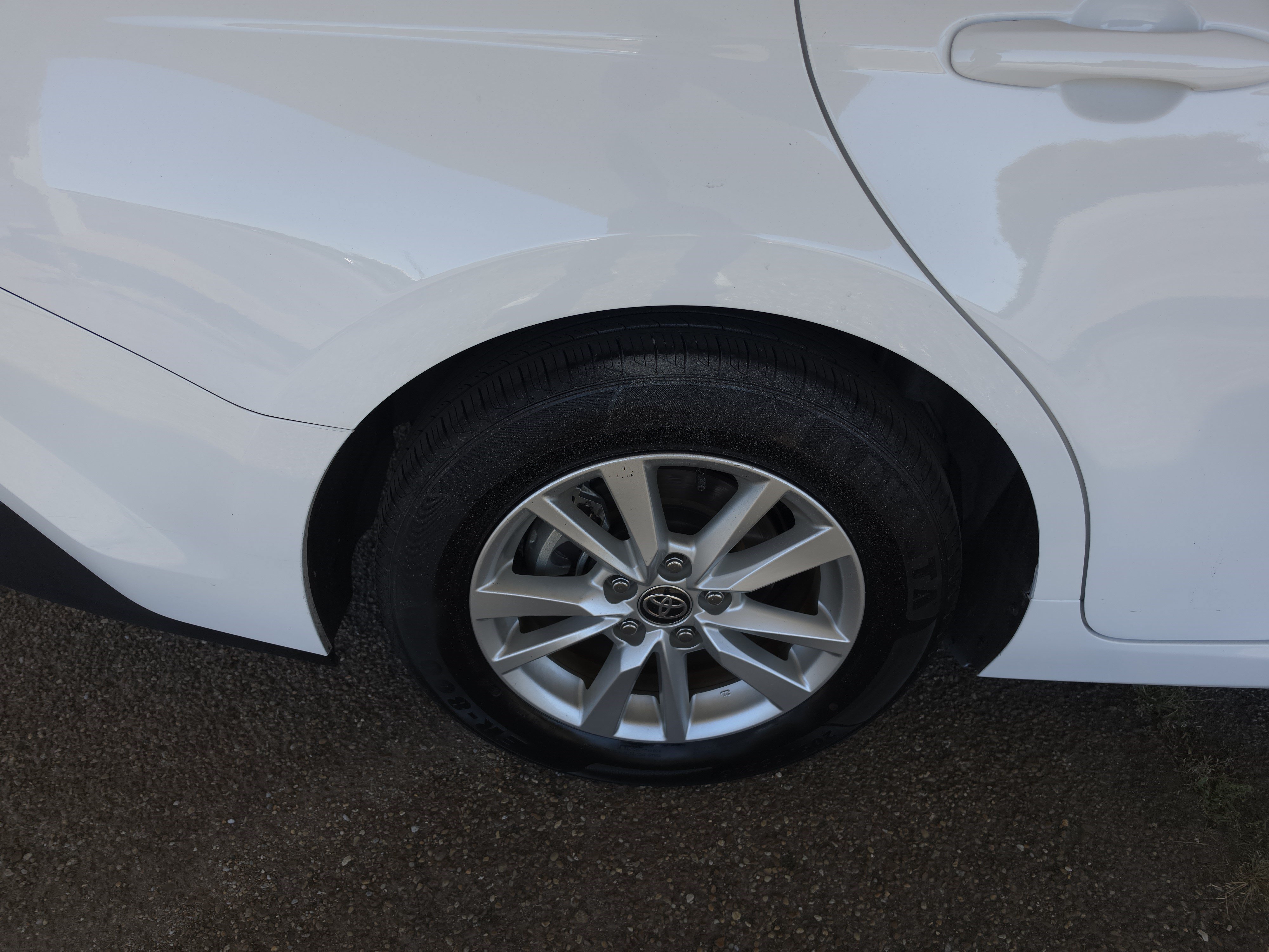 Used 2025 Toyota Camry LE FWD image 24