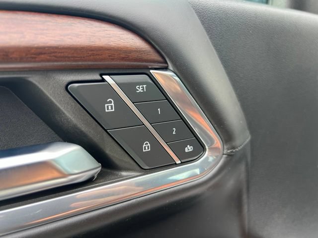 Used 2024 GMC Sierra 3500 Denali Ultimate AWD/4WD image 8