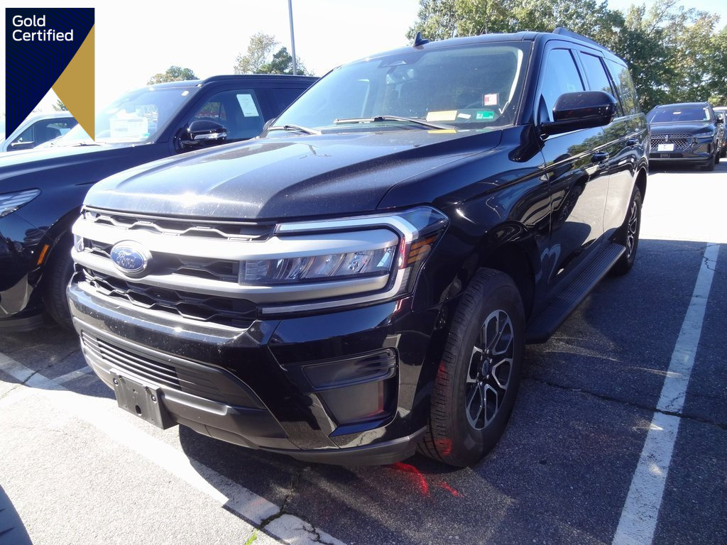 Certified 2024 Ford Expedition XLT image 1