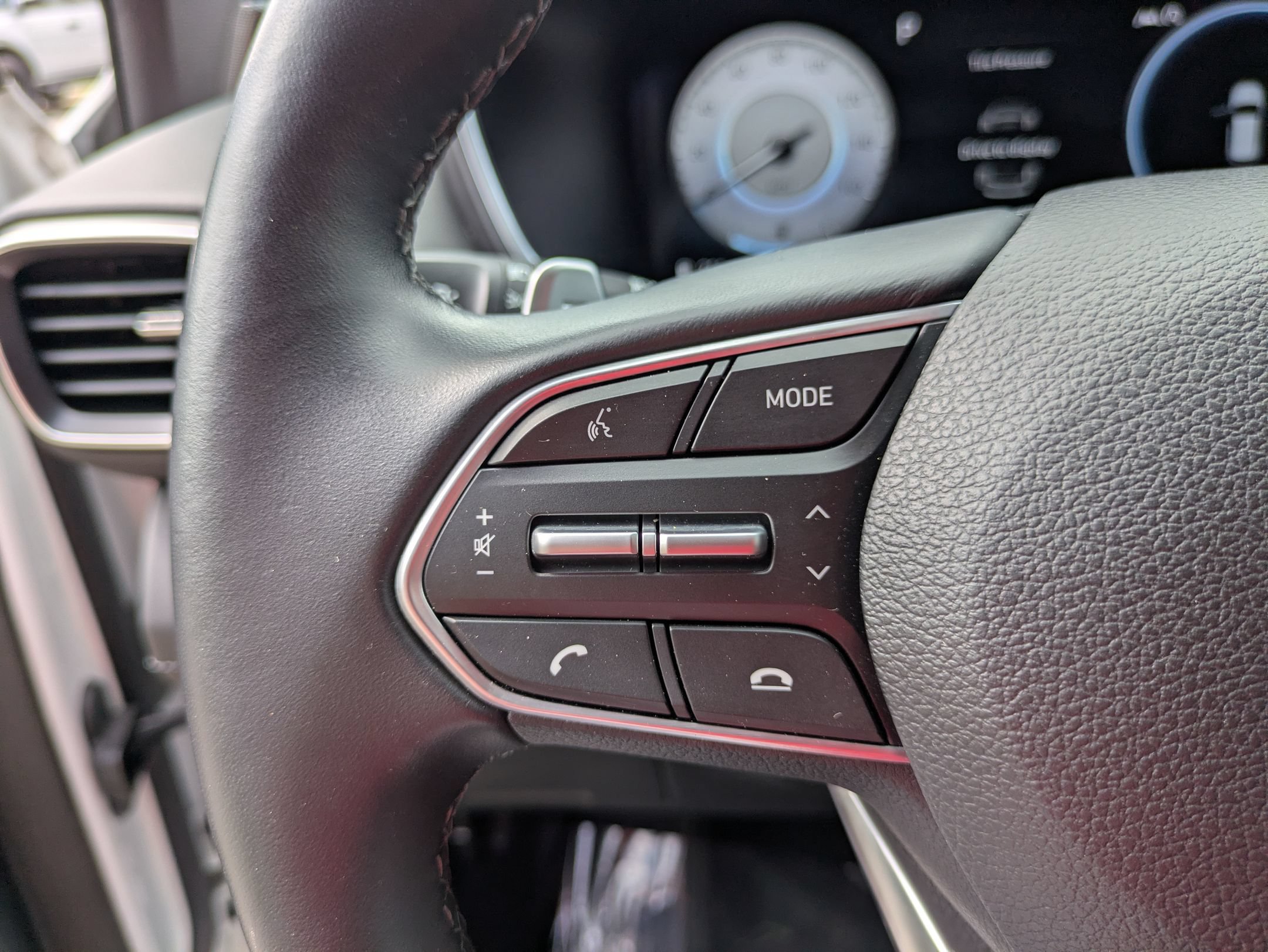 Used 2023 Hyundai Santa Fe Limited FWD image 18