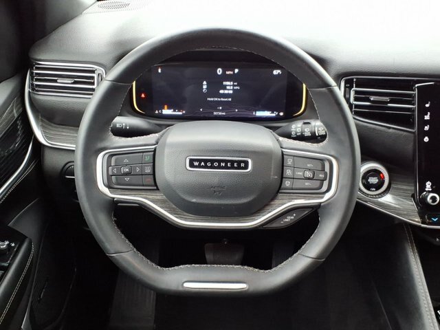Used 2022 Jeep Wagoneer Series II AWD/4WD image 15