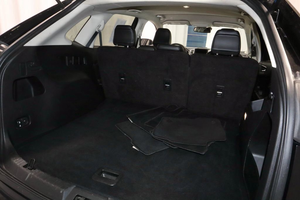 Certified 2024 Ford Edge SEL AWD/4WD image 17