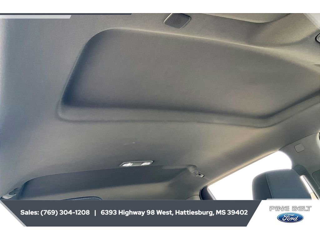 Used 2022 Chevrolet Silverado 1500 Custom Trail Boss w/ Safety Confidence Package AWD/4WD image 16