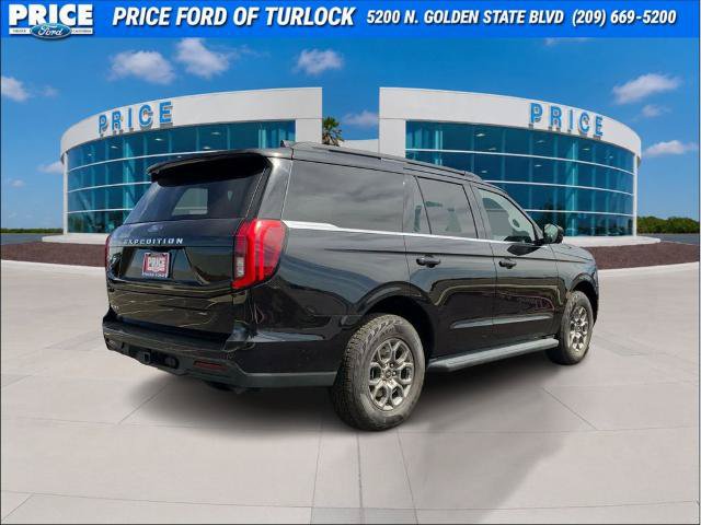 Certified 2025 Ford Expedition Active RWD image 5