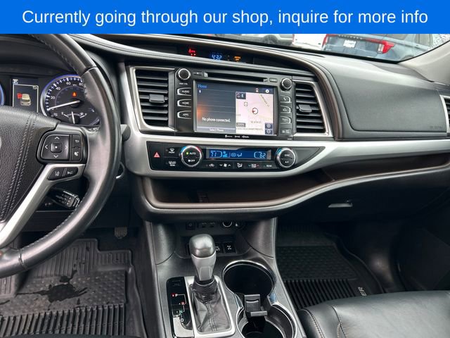 Used 2019 Toyota Highlander XLE image 17