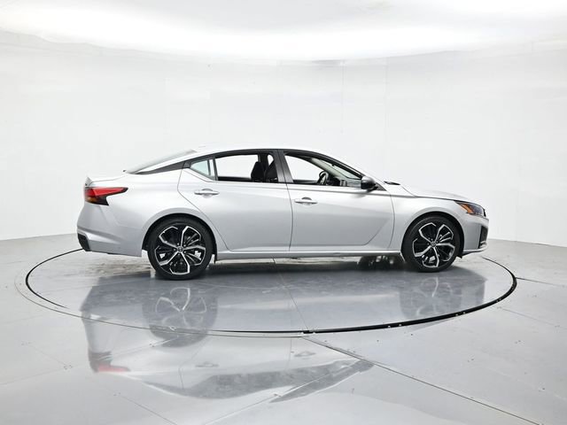 Used 2024 Nissan Altima 2.5 SR FWD video 2