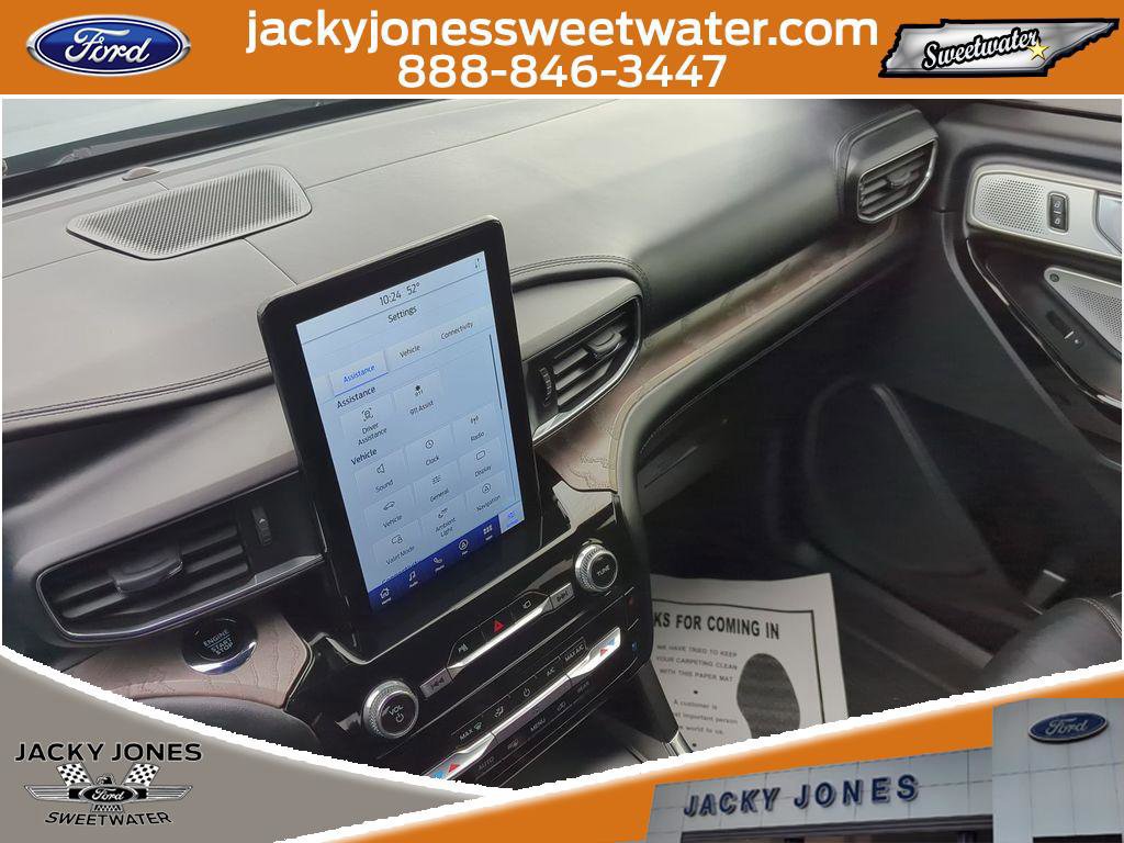 Certified 2023 Ford Explorer Platinum w/ Technology Package image 18