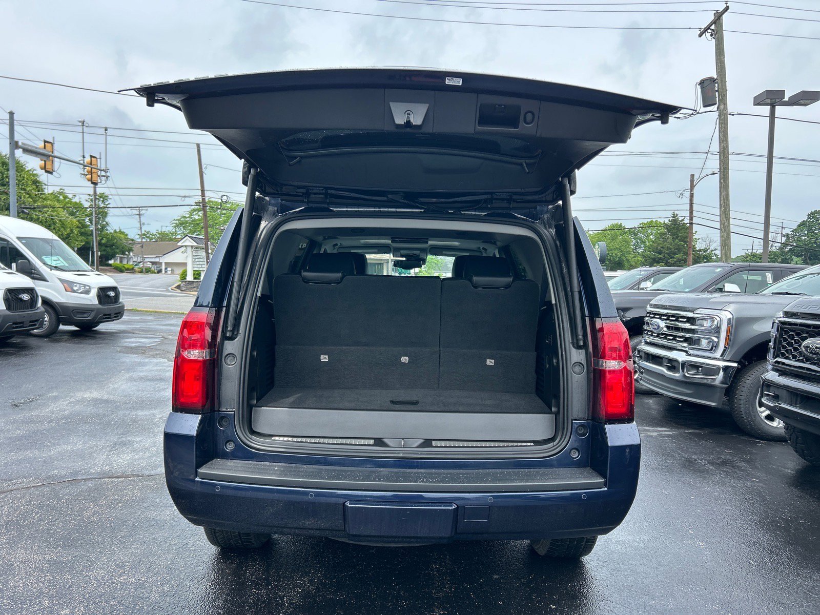 Used 2018 Chevrolet Tahoe LT AWD/4WD image 16