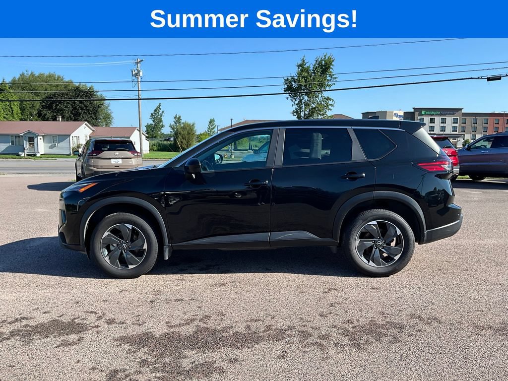 Used 2025 Nissan Rogue SV AWD/4WD image 4
