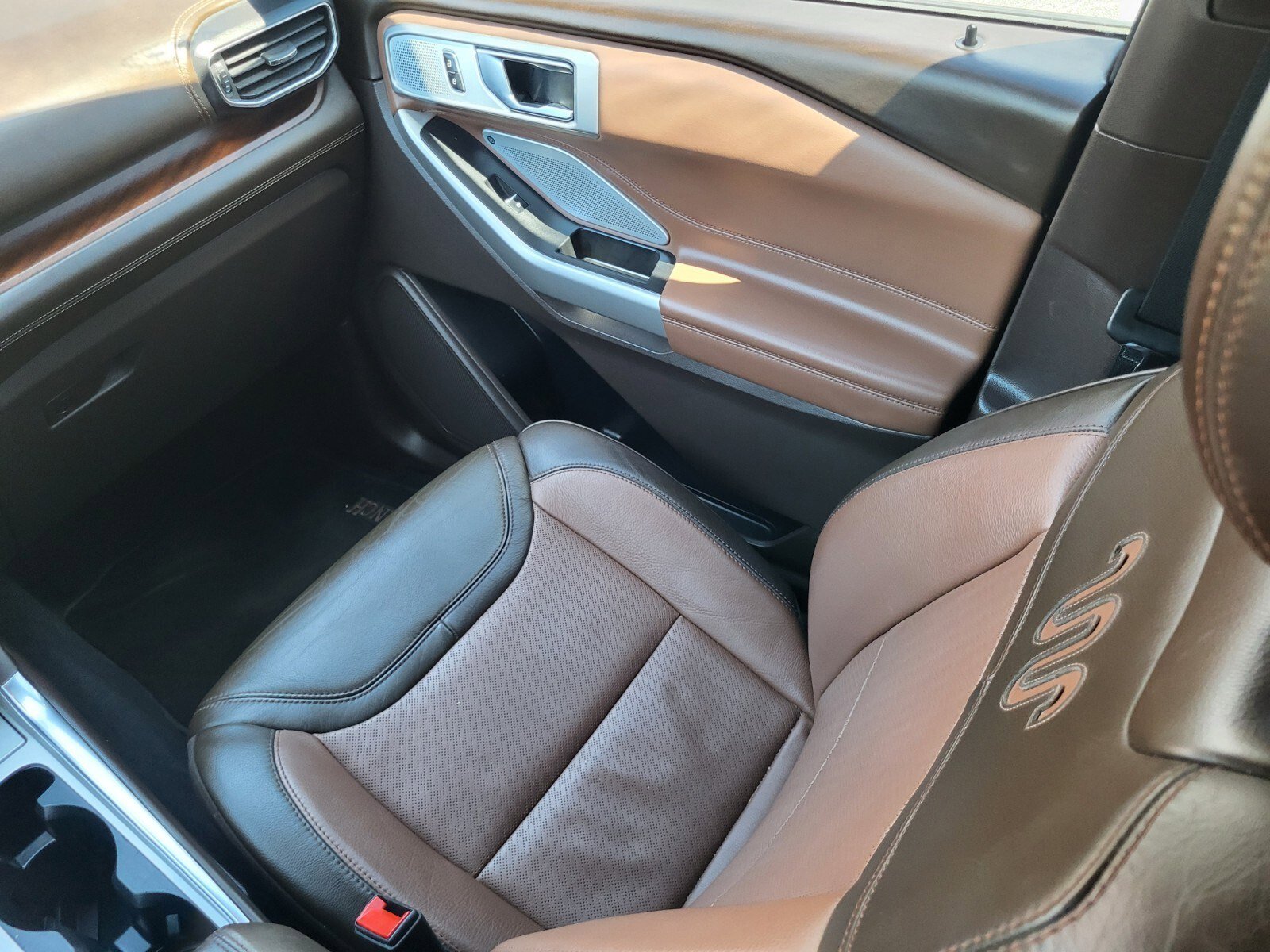 Certified 2023 Ford Explorer King Ranch w/ Technology Package image 17