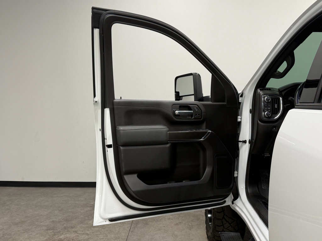 Used 2023 GMC Sierra 2500 AT4 w/ Gooseneck/5TH Wheel Package image 10