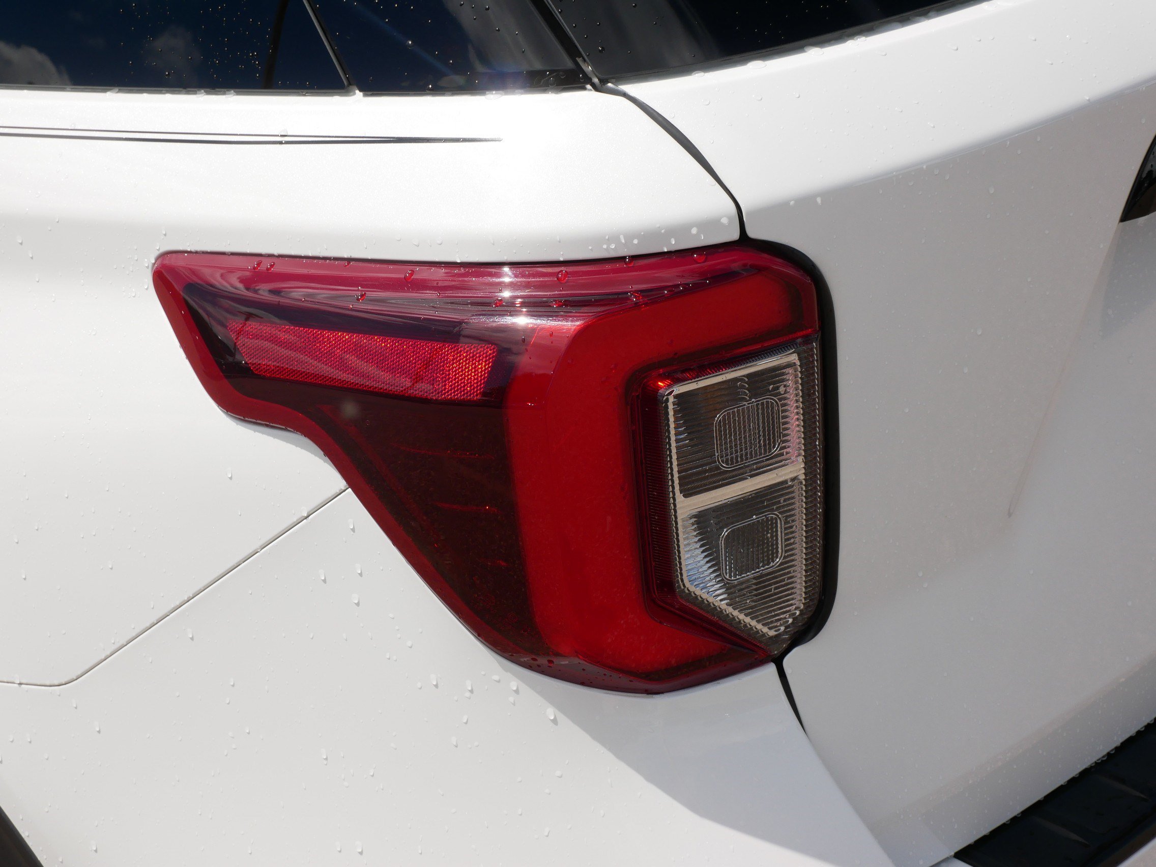 Certified 2020 Ford Explorer ST w/ Premium Technology Package AWD/4WD image 17