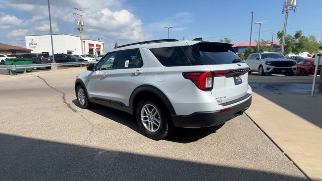 Certified 2026 Ford Explorer Active AWD/4WD image 7