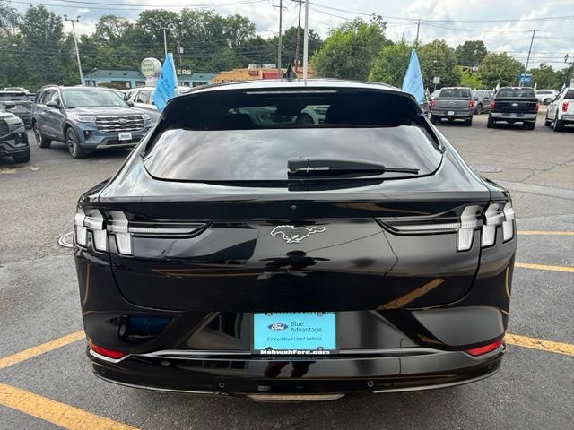 Certified 2022 Ford Mustang Mach-E Premium AWD/4WD image 7