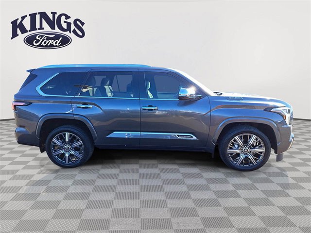 Used 2023 Toyota Sequoia Capstone image 6