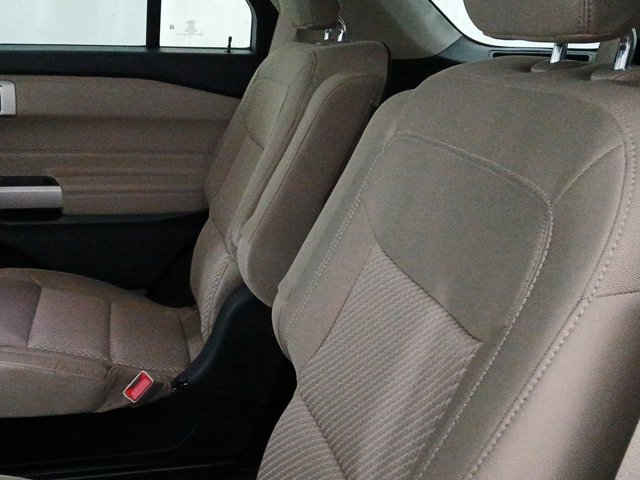 Certified 2022 Ford Explorer XLT image 24