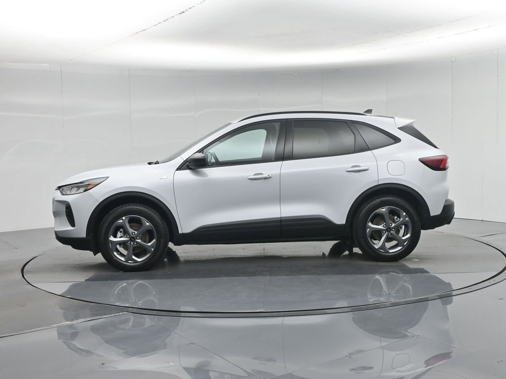 Certified 2025 Ford Escape ST-Line AWD/4WD image 32