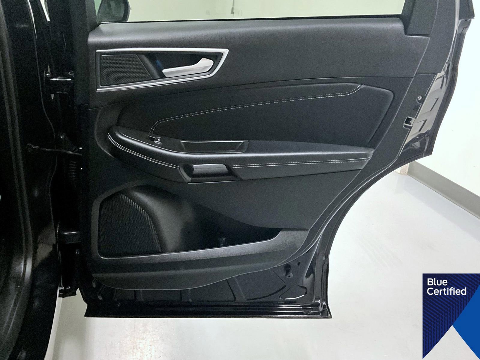 Certified 2024 Ford Edge Titanium image 19